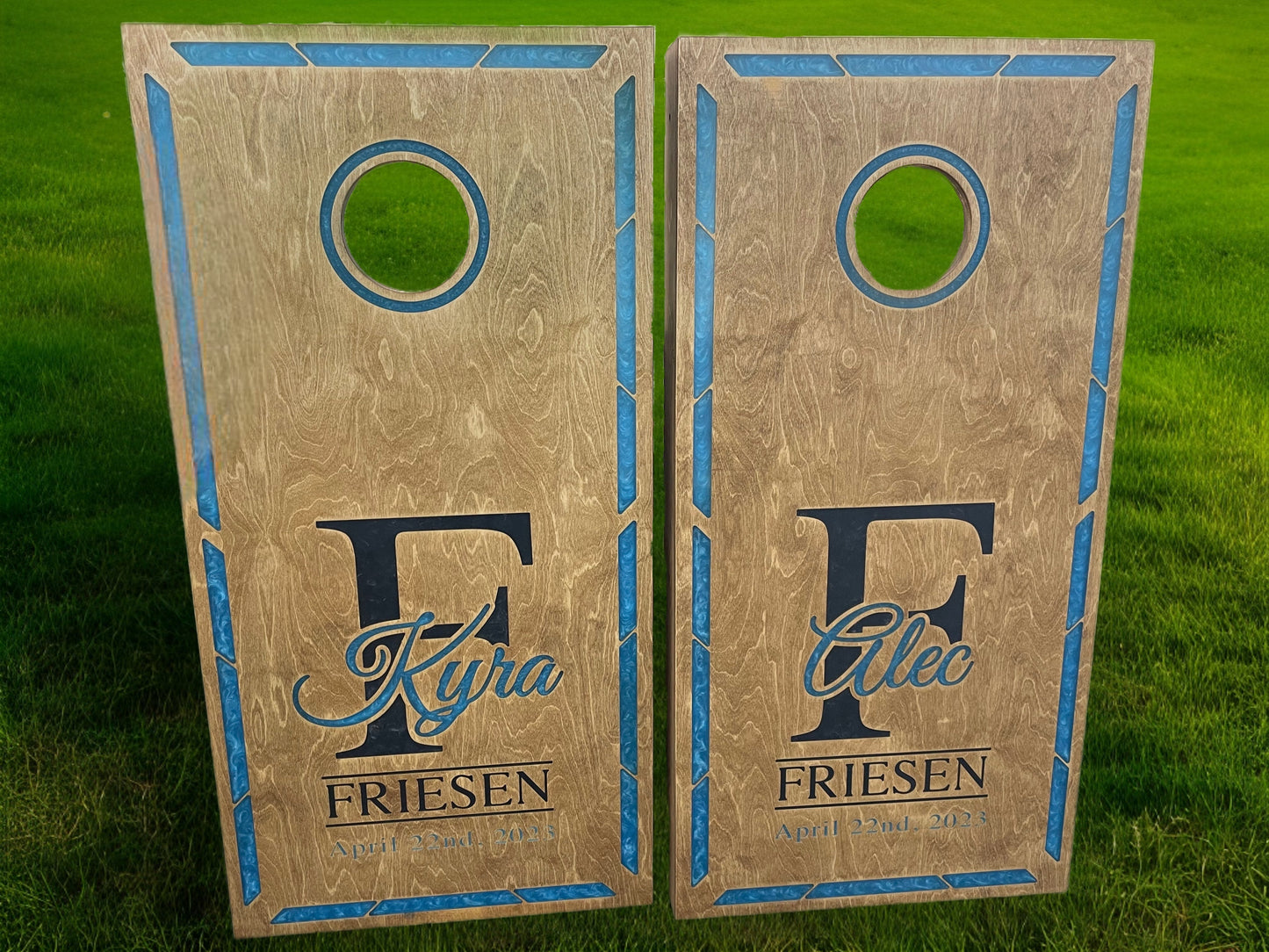 Custom Cornhole Set